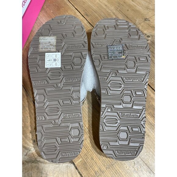 NEW! Women’s Skechers flip flops. Yoga foam. Size 6 - Picture 4 of 4